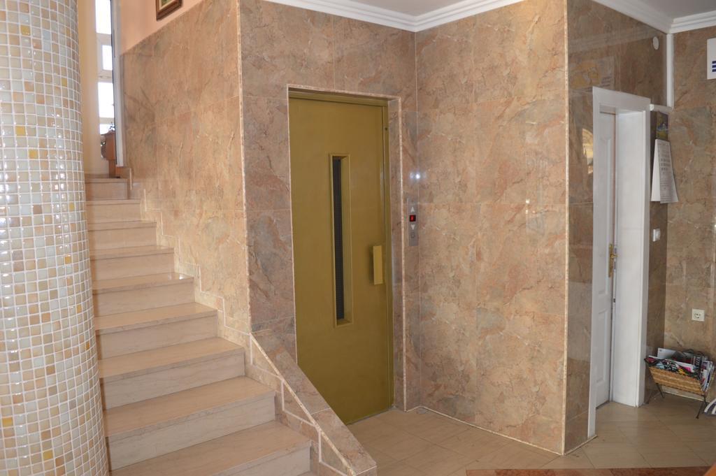 Vip Hotel Skopje - New Management Extérieur photo