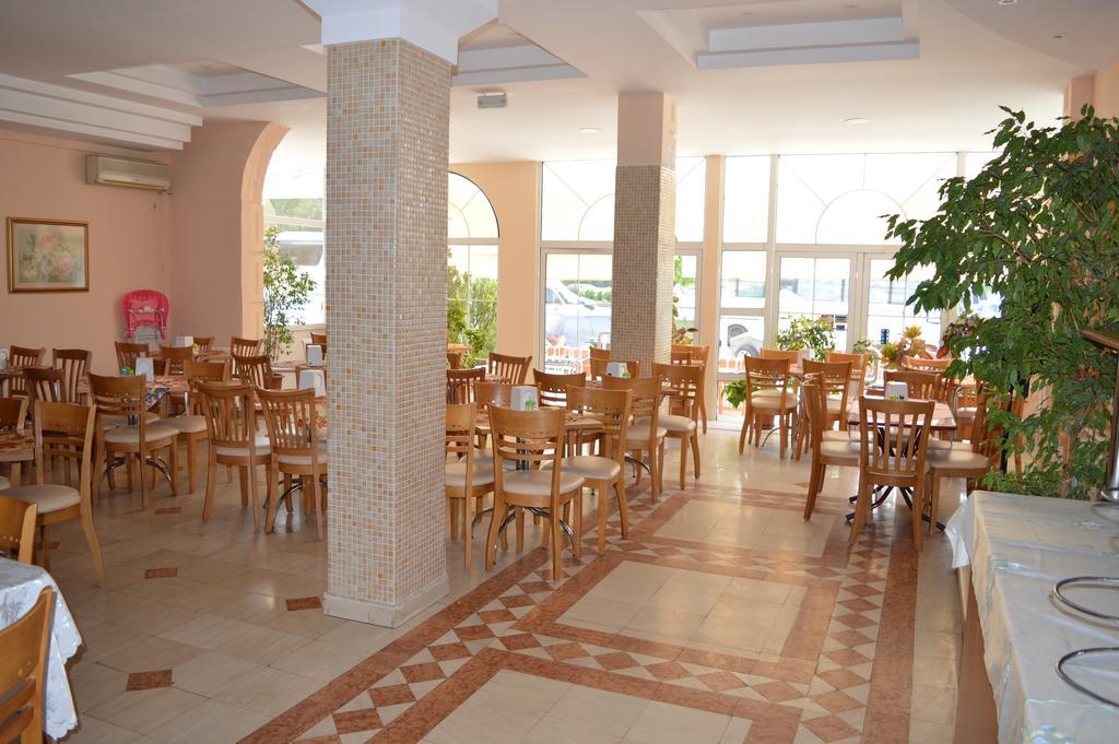 Vip Hotel Skopje - New Management Extérieur photo