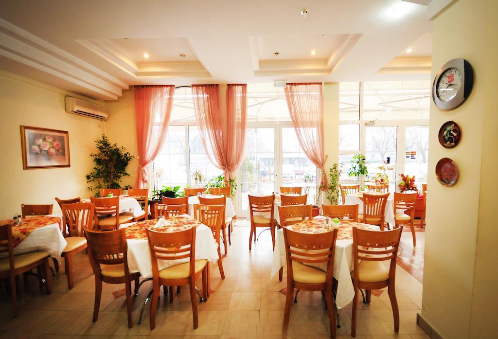 Vip Hotel Skopje - New Management Extérieur photo