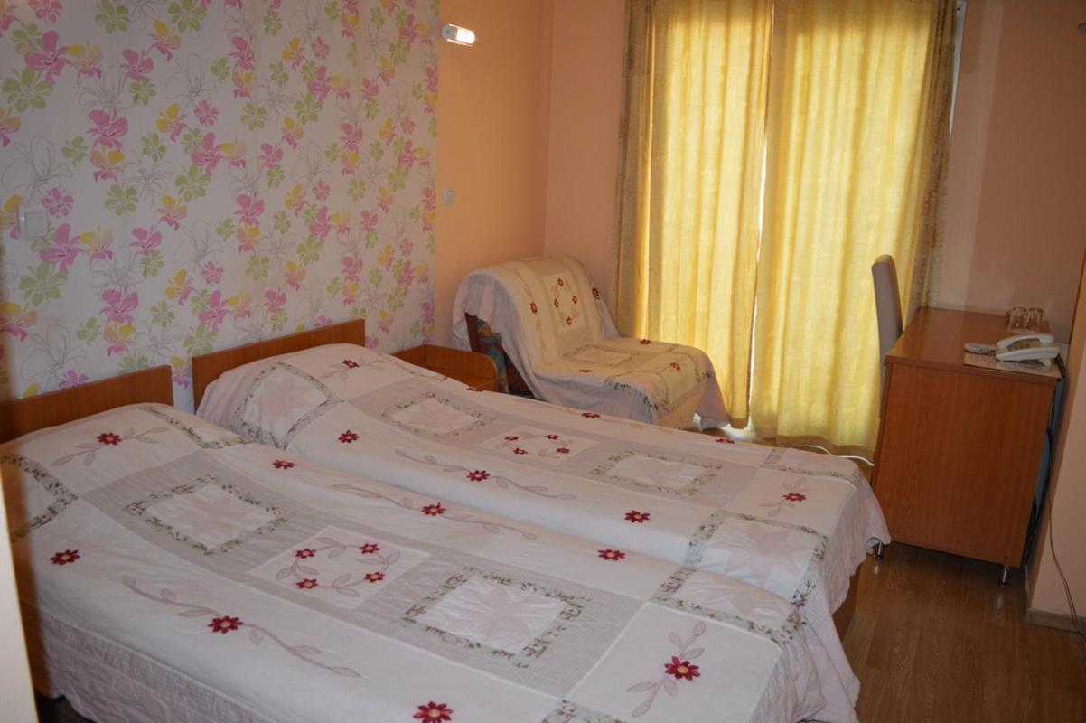 Vip Hotel Skopje - New Management Extérieur photo