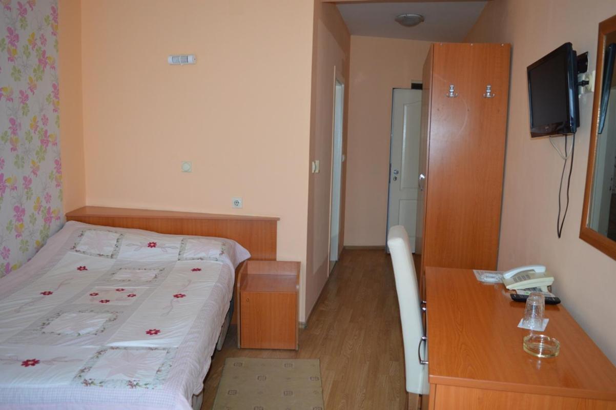 Vip Hotel Skopje - New Management Extérieur photo